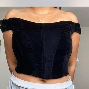 Black Off-Shoulder Velvet Corset crop top